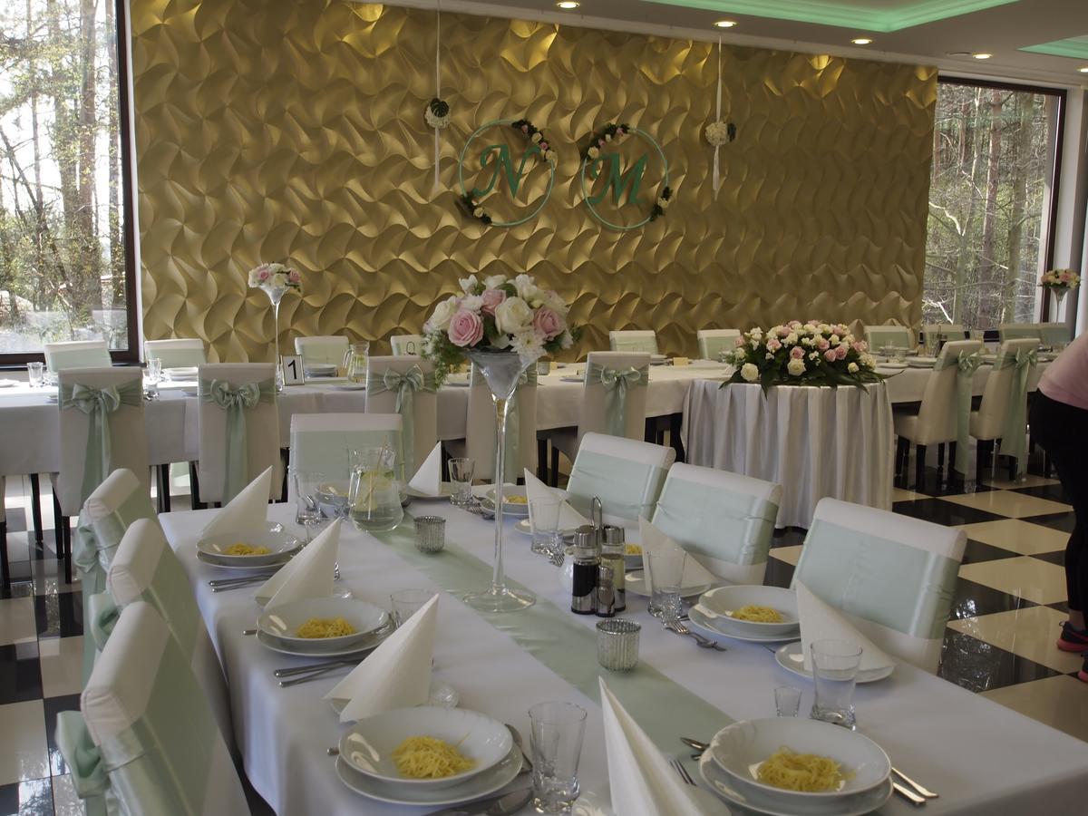Zajazd Siodlo Hotel&Restauracja Kobyla Góra Екстериор снимка